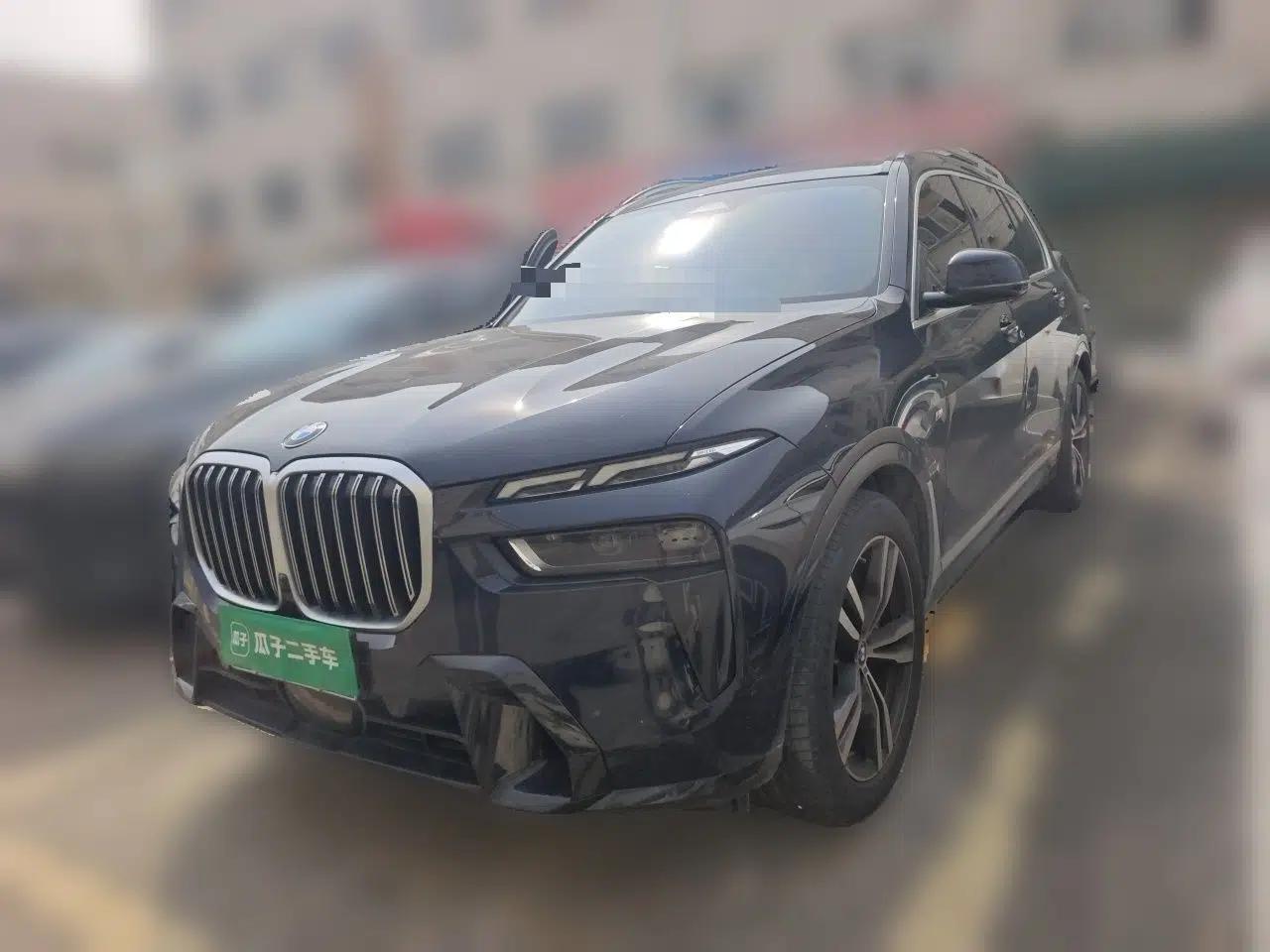 BMW X7 2023 xDrive40i Luxury Package with Leading Features — миниатюра 1