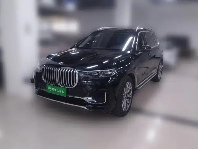 BMW X7 2022 xDrive40i Luxury Package with Leading Features