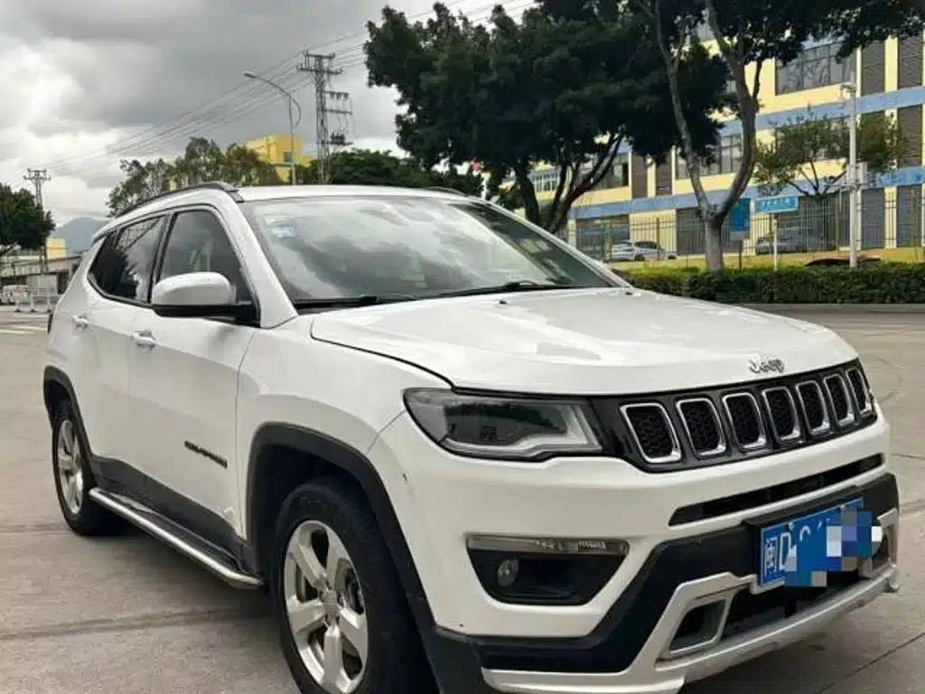 Compass 2017 200T Automatic Family Edition — миниатюра 3