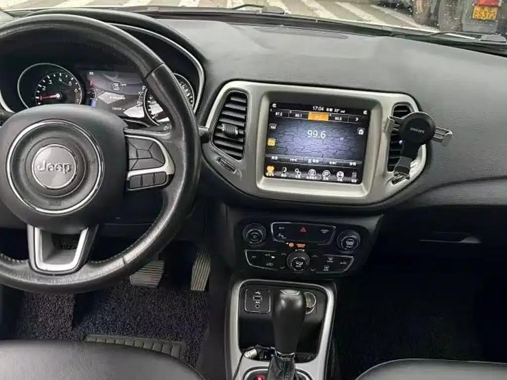 Compass 2017 200T Automatic Family Edition — миниатюра 7