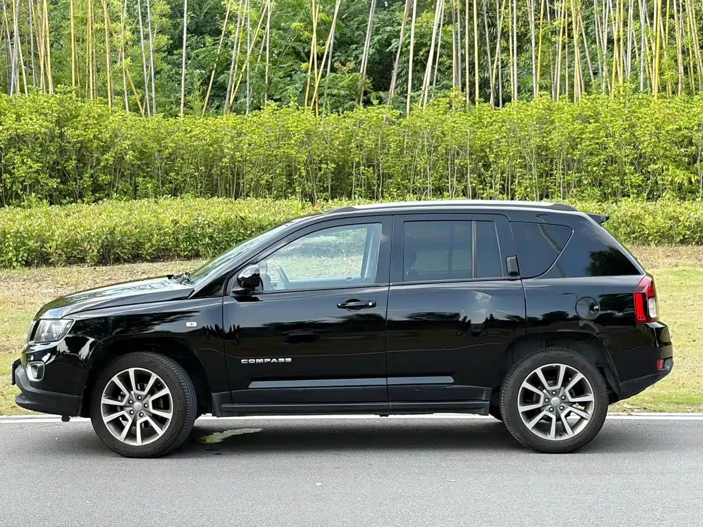 2014 Jeep Compass (Imported) Facelift 2.0L 2WD Elite Edition — миниатюра 5
