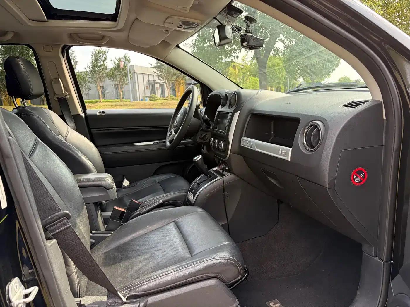 2014 Jeep Compass (Imported) Facelift 2.0L 2WD Elite Edition — миниатюра 6