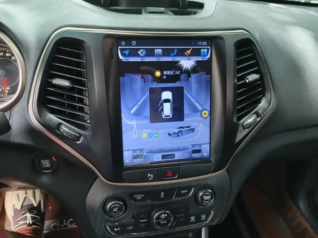 Jeep Cherokee 2016 2.0L Premium Edition — миниатюра 10