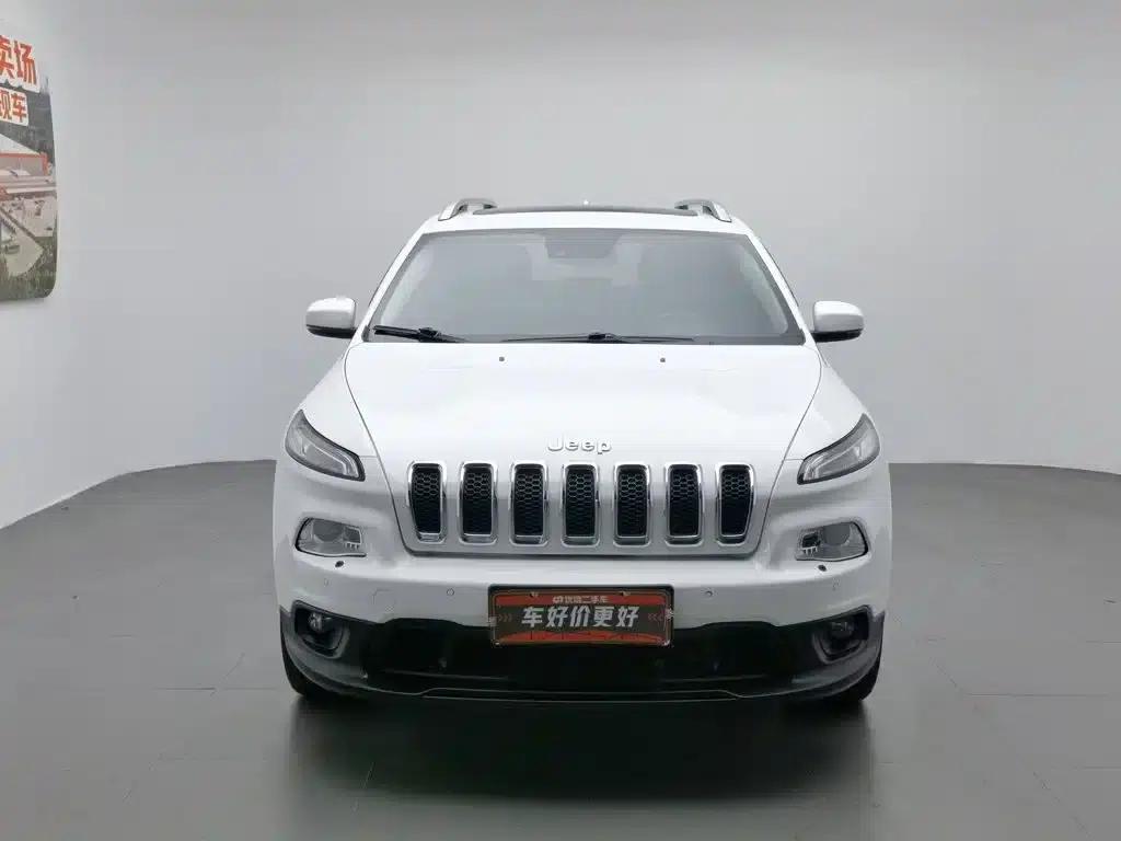 Jeep Cherokee (Imported) 2014 2.4L Luxury Edition — миниатюра 3