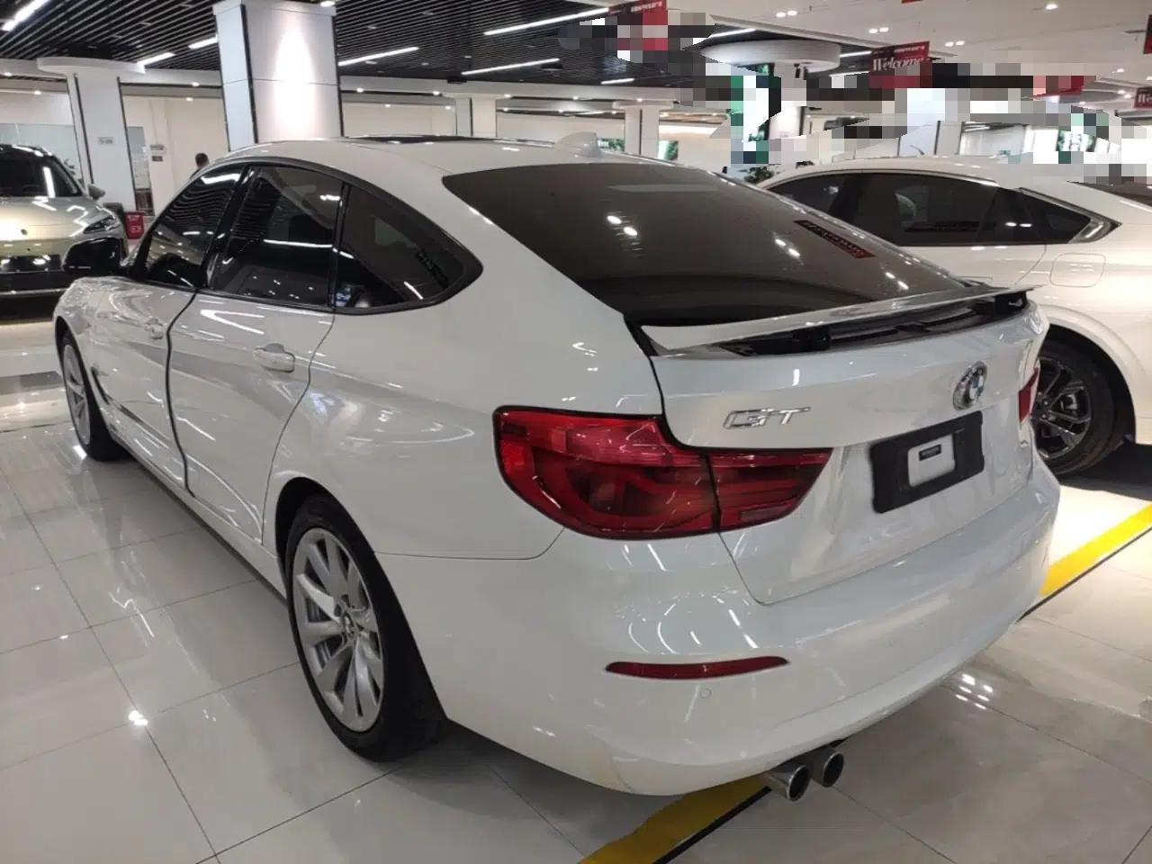 BMW 3 Series GT 2019 320i Sport Edition — миниатюра 13