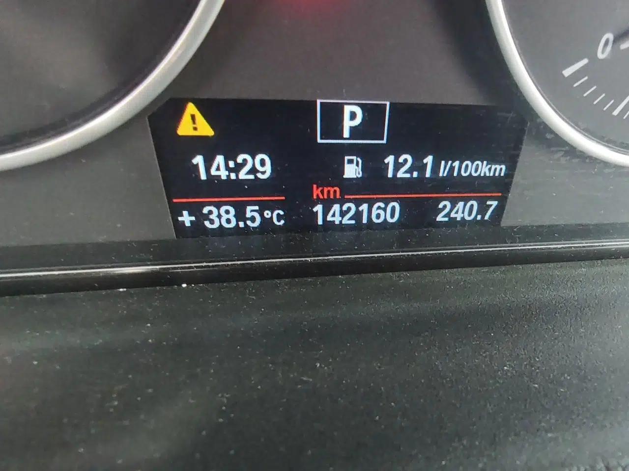 BMW 3 Series GT 2013 320i Leading Model — миниатюра 12