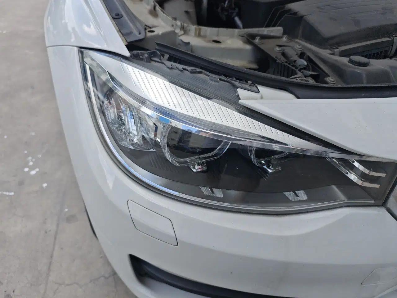 BMW 3 Series GT 2013 320i Leading Model — миниатюра 7
