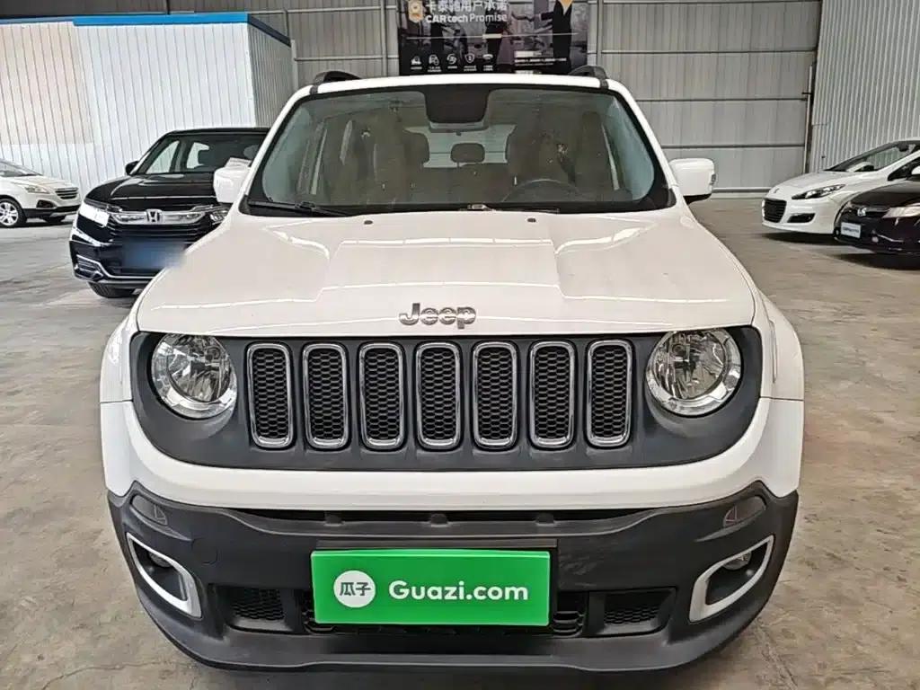Jeep Renegade 2017 180T Automatic Performance Edition — миниатюра 3