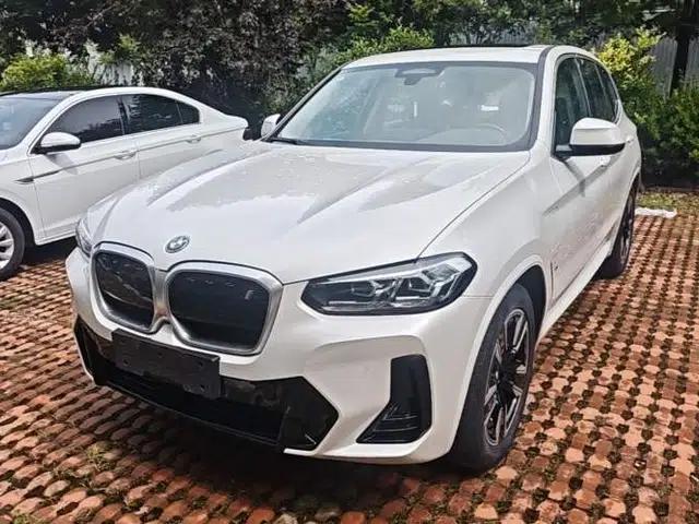 BMW iX3 2022 Updated Leading Version