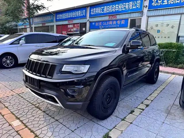 2014 Jeep Grand Cherokee Imported Model 3.6L Elite Navigation Edition