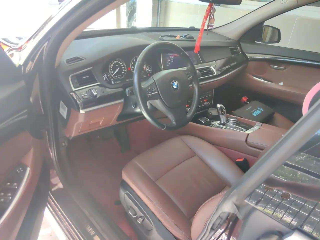 BMW 5 Series GT 2015 528i Leading Model — миниатюра 16