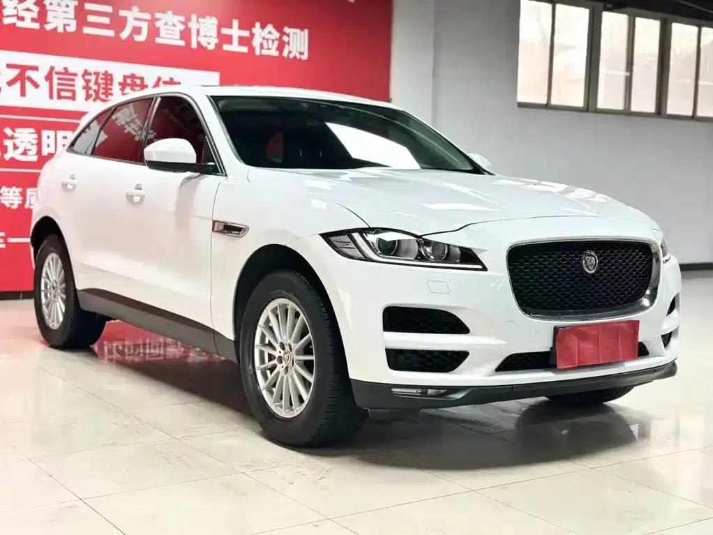 Jaguar F-PACE 2019 2.0T AWD Urban Luxury Edition — миниатюра 3