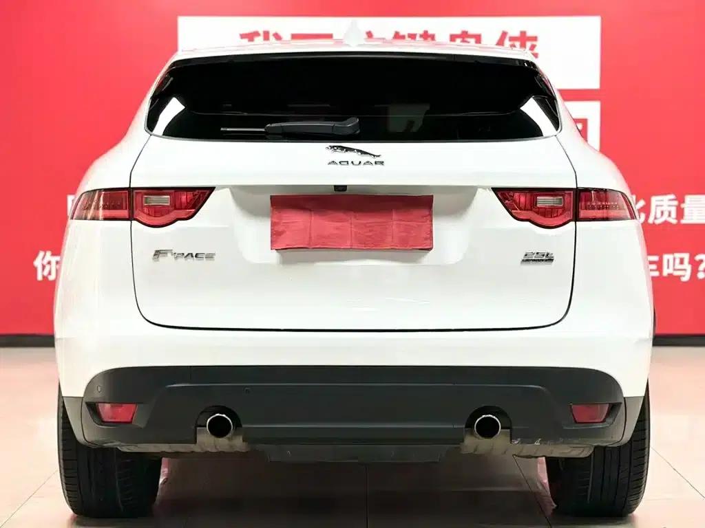 Jaguar F-PACE 2019 2.0T AWD Urban Luxury Edition — миниатюра 5