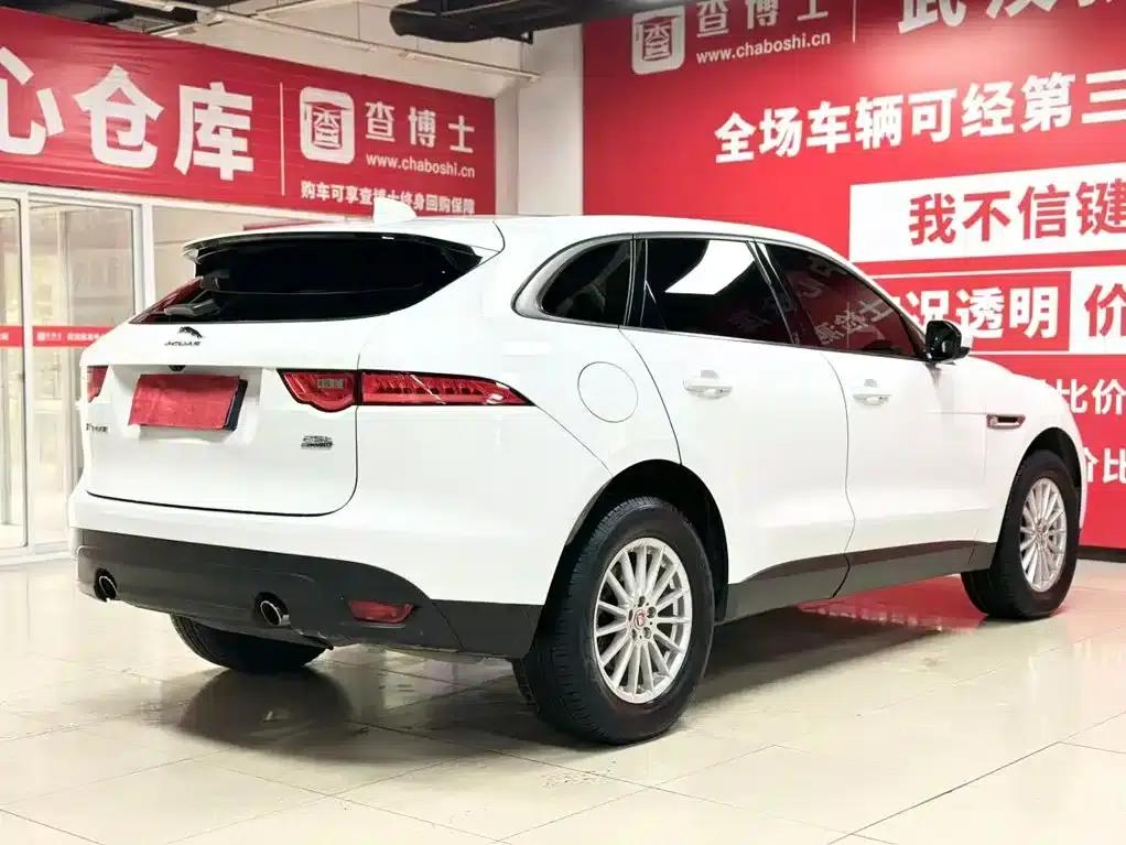 Jaguar F-PACE 2019 2.0T AWD Urban Luxury Edition — миниатюра 6