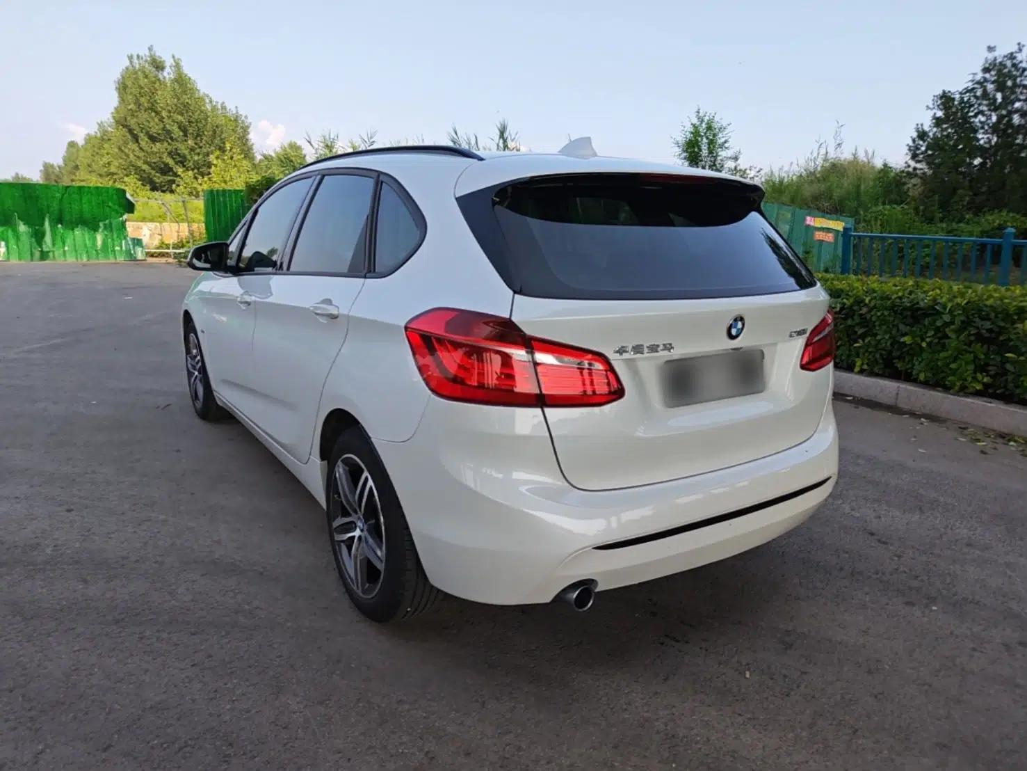 BMW 2 Series Active Tourer 2016 218i Sports Design Package — миниатюра 13