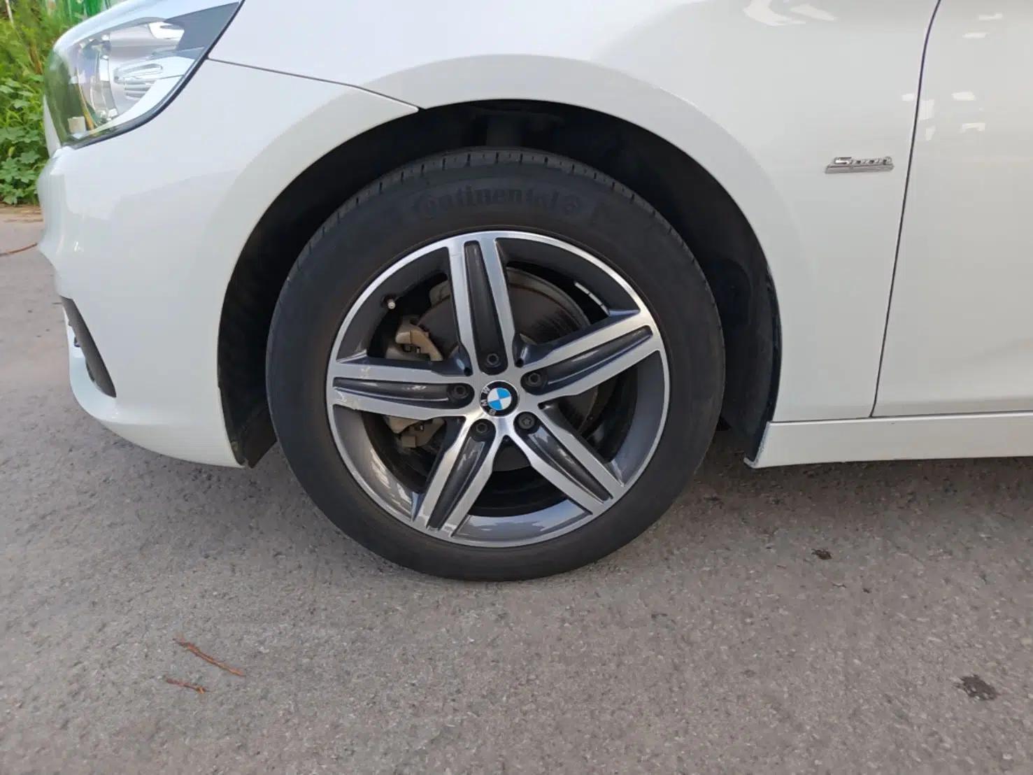 BMW 2 Series Active Tourer 2016 218i Sports Design Package — миниатюра 10