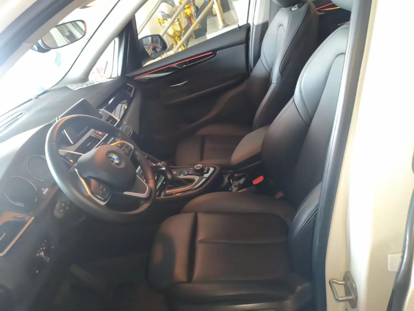 BMW 2 Series Active Tourer 2018 218i Premium Sports Package — миниатюра 22