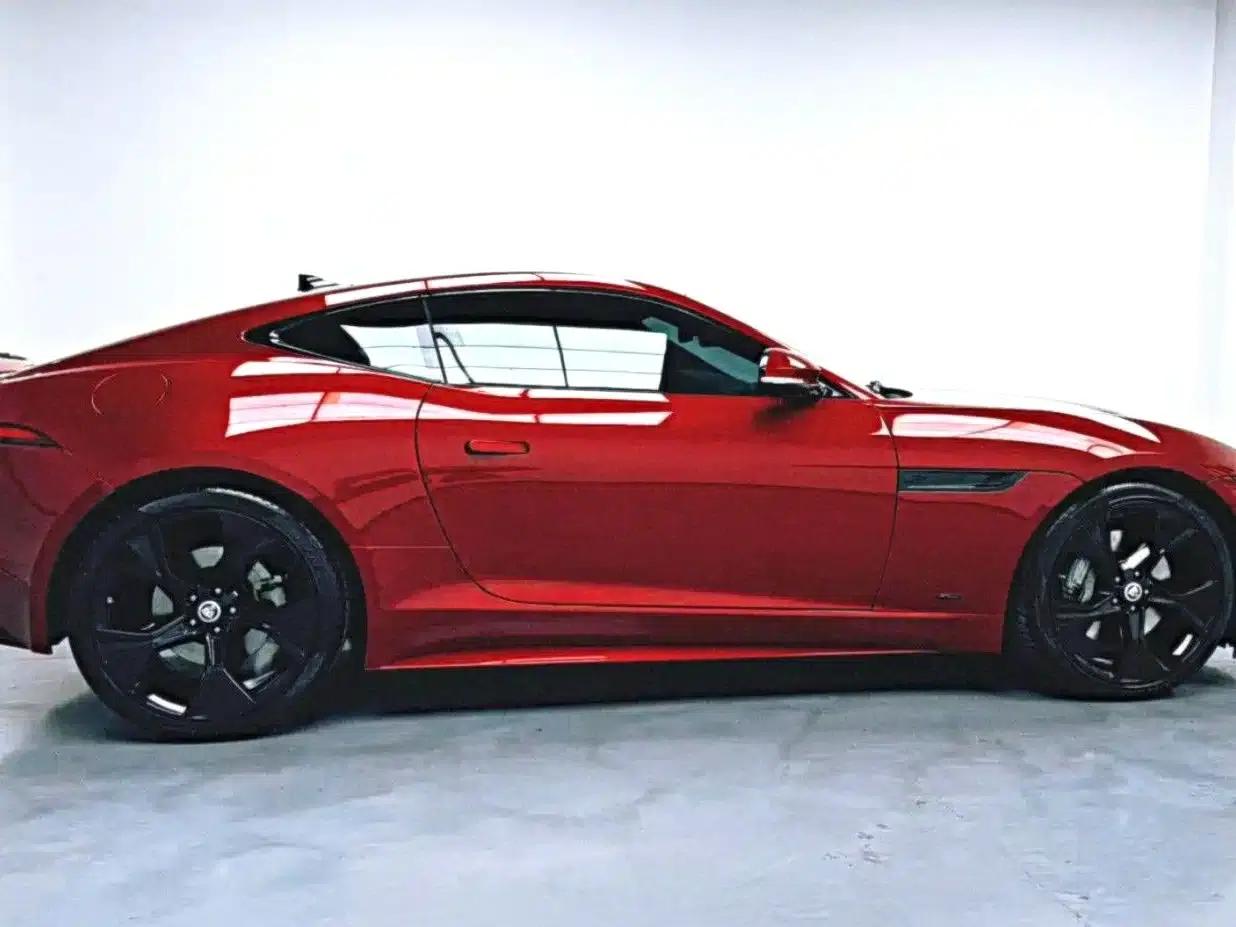 Jaguar F-TYPE 2024 P300 75th Anniversary Edition Hardtop — миниатюра 2