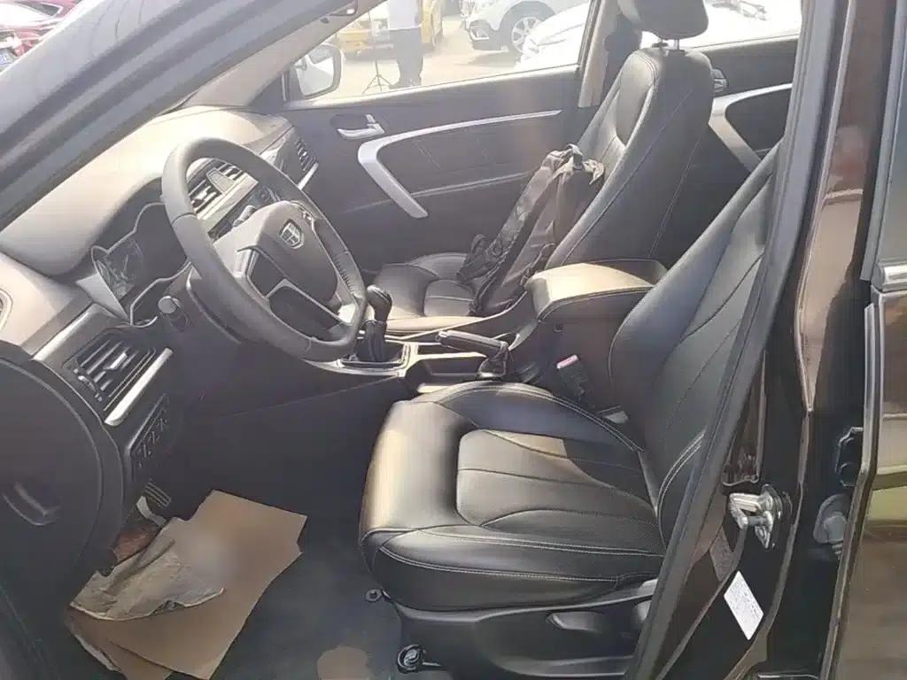 Geely Emgrand 2017 Sedan Million Edition 1.5L Manual Upgrade Version — миниатюра 15