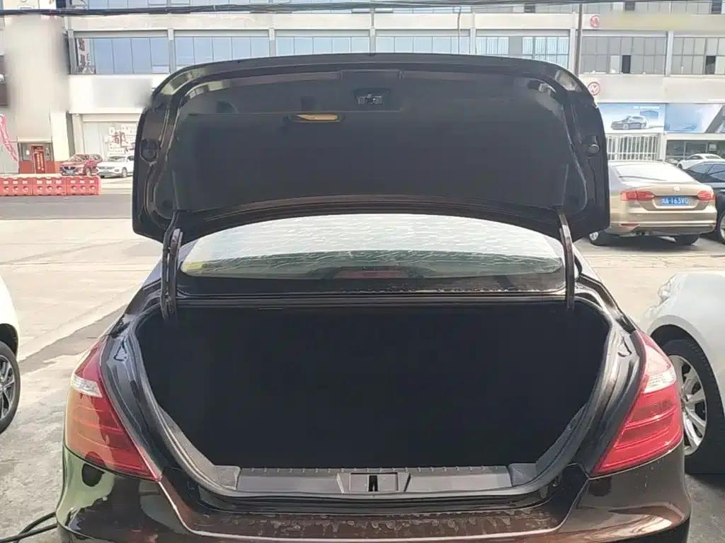 Geely Emgrand 2017 Sedan Million Edition 1.5L Manual Upgrade Version — миниатюра 19