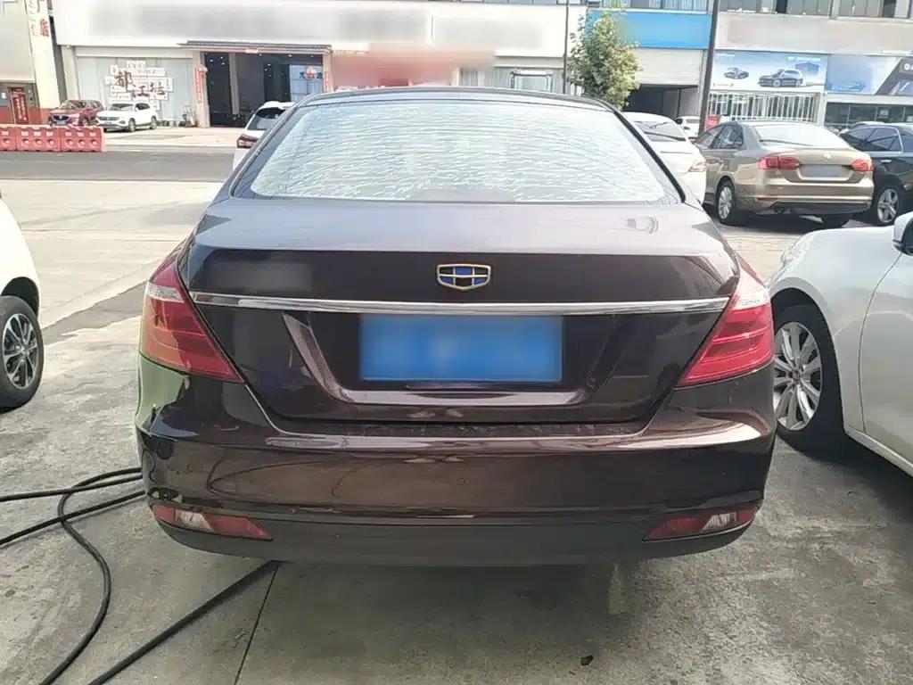Geely Emgrand 2017 Sedan Million Edition 1.5L Manual Upgrade Version — миниатюра 6