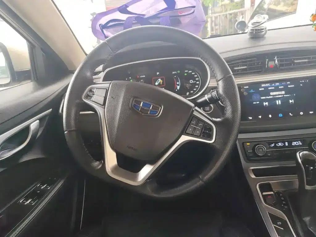 Geely Emgrand 2018 1.5L CVT Upward Connected Edition — миниатюра 7