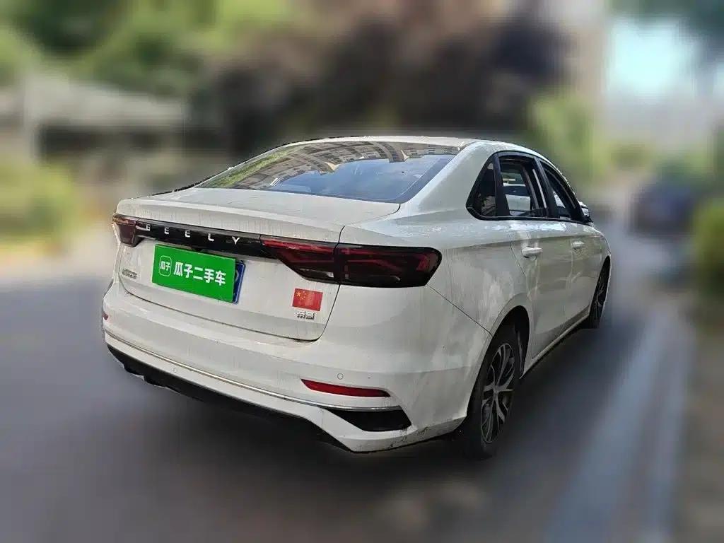 Geely Emgrand 2022 4th Generation 1.5L Manual Elite — миниатюра 13