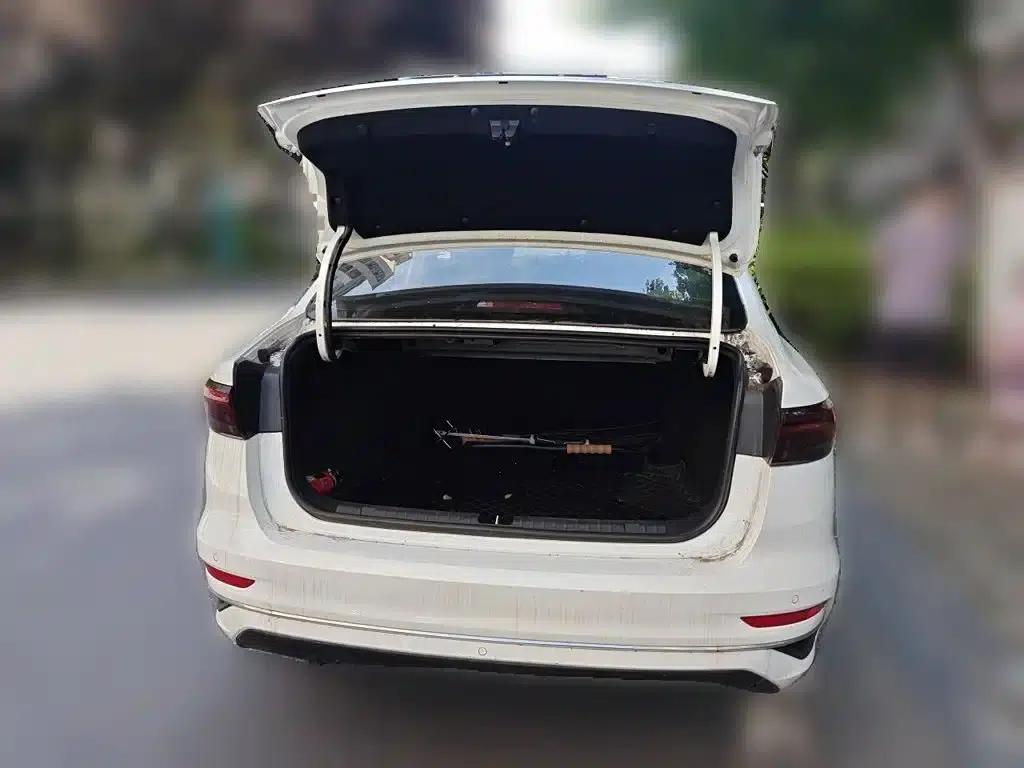 Geely Emgrand 2022 4th Generation 1.5L Manual Elite — миниатюра 15