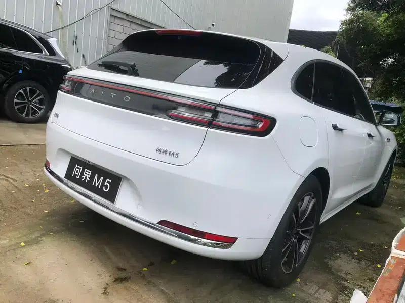 Wenjie M5 2025 Ultra Range Extended Rear-Wheel Drive — миниатюра 4