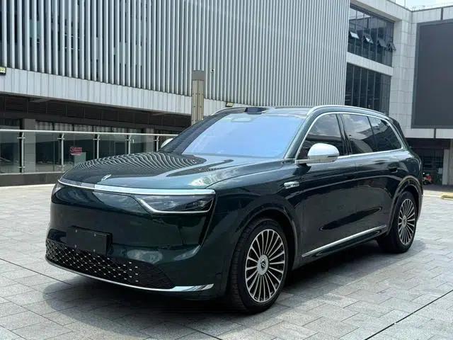 Wenjie M8 2025 Extended Range Max+ 5-Seat 4WD Version (192-line LiDAR)