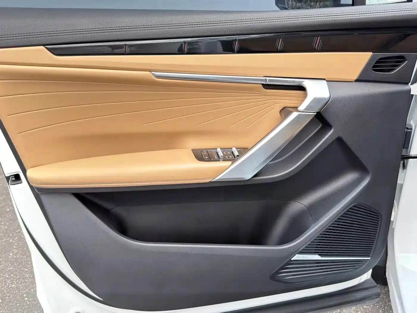 Geely Boyue L 2023 1.5TD DCT Premium Edition — миниатюра 11