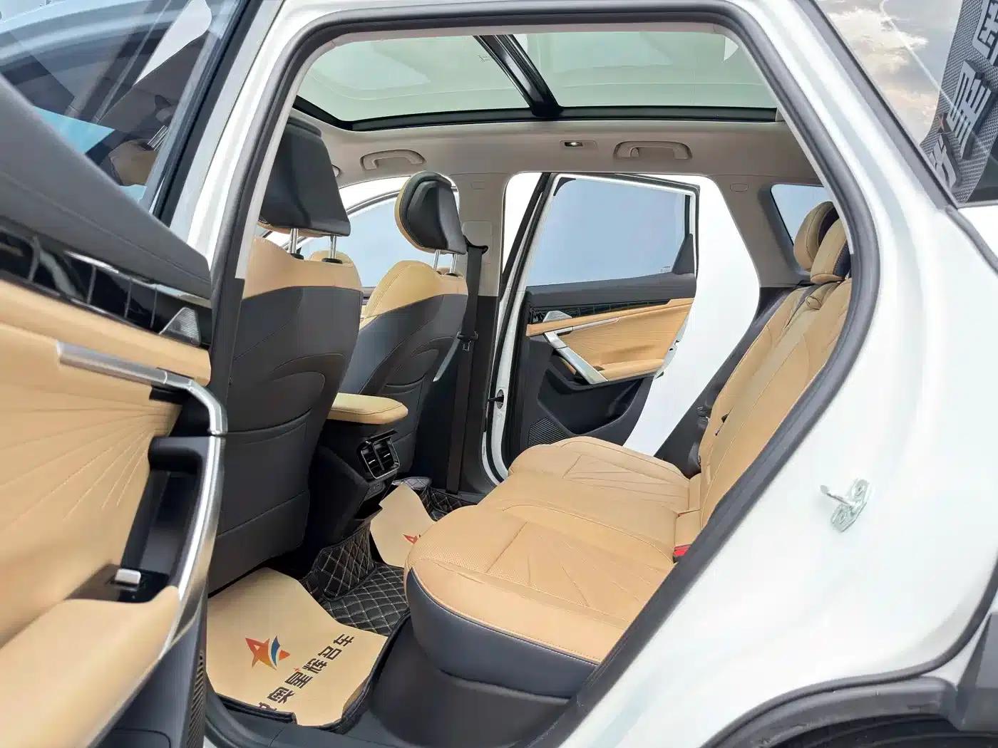 Geely Boyue L 2023 1.5TD DCT Premium Edition — миниатюра 9