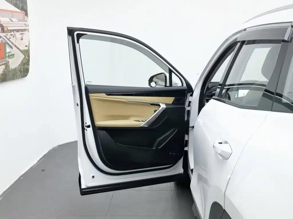Geely Boyue L 2023 1.5TD DCT Premium Edition — миниатюра 8
