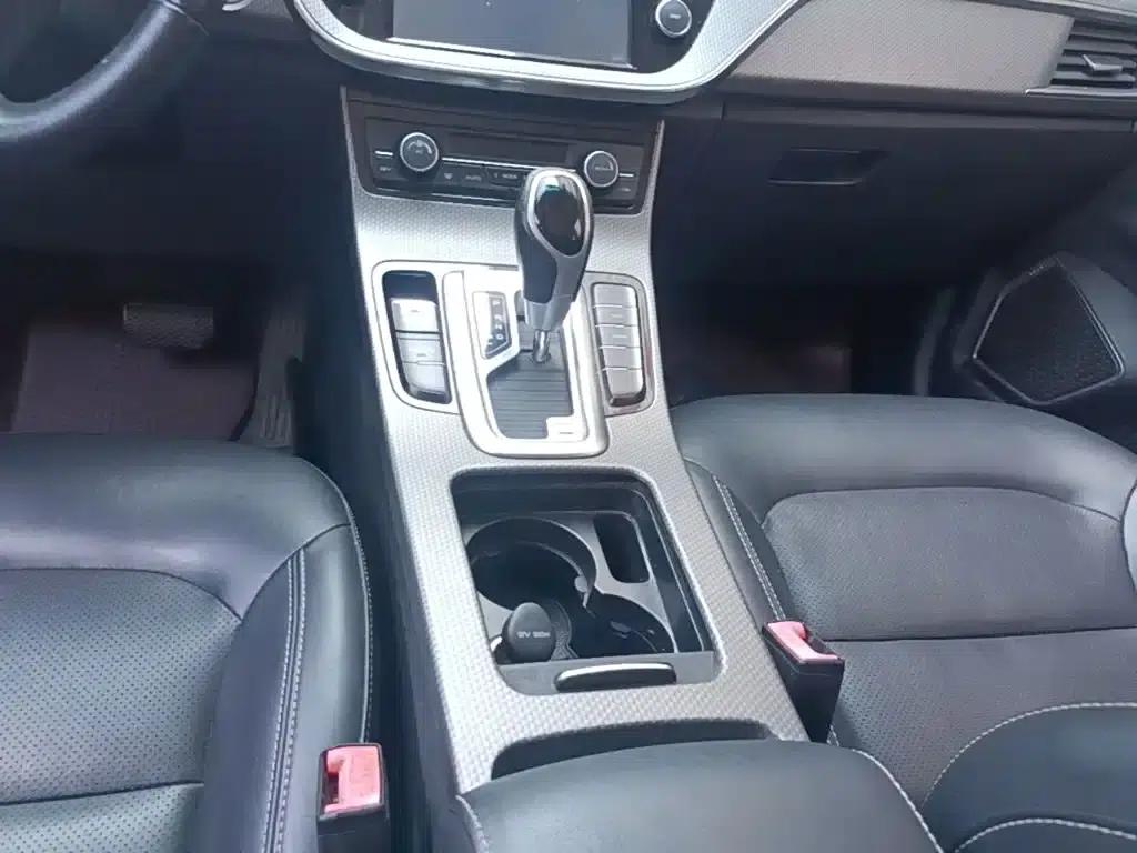 Geely GS 2016 Elegant Edition 1.3T Automatic Leading Model — миниатюра 14
