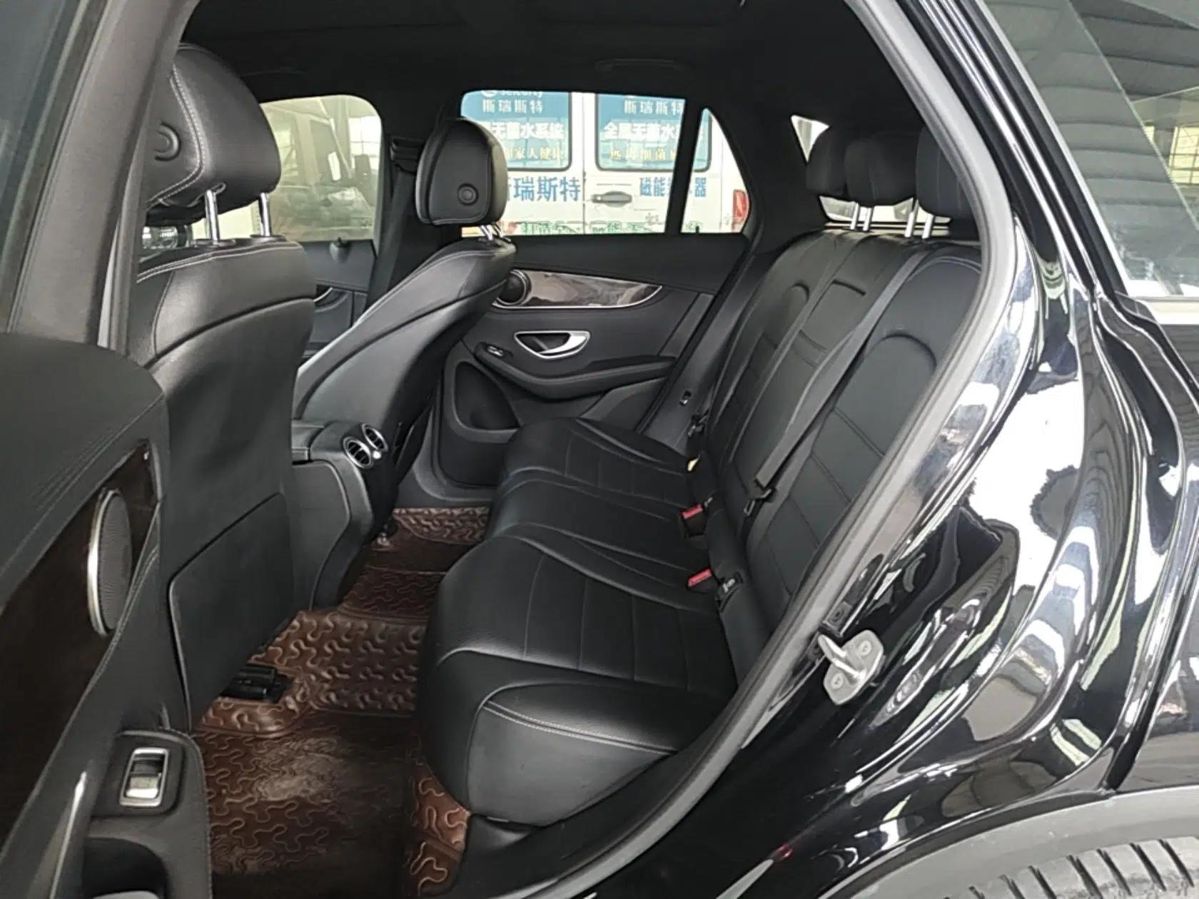 Mercedes-Benz GLC 2017 GLC 260 4MATIC Luxury Model — миниатюра 20