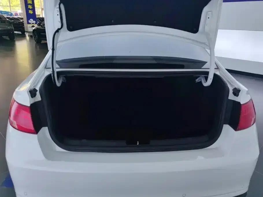 Geely Emgrand GL 2020 1.4T CVT Luxury Edition — миниатюра 4