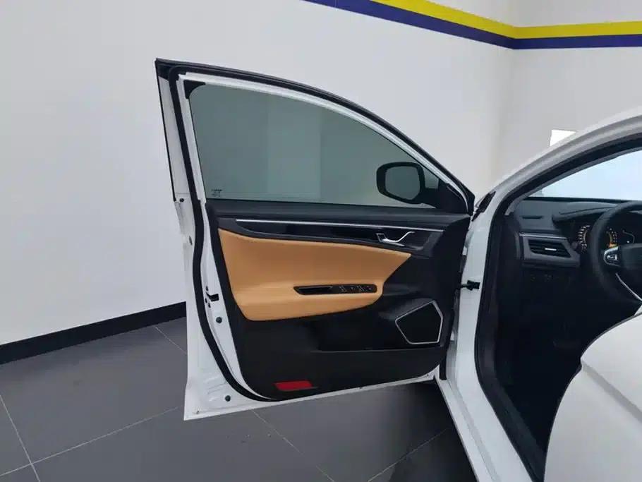 Geely Emgrand GL 2020 1.4T CVT Luxury Edition — миниатюра 7