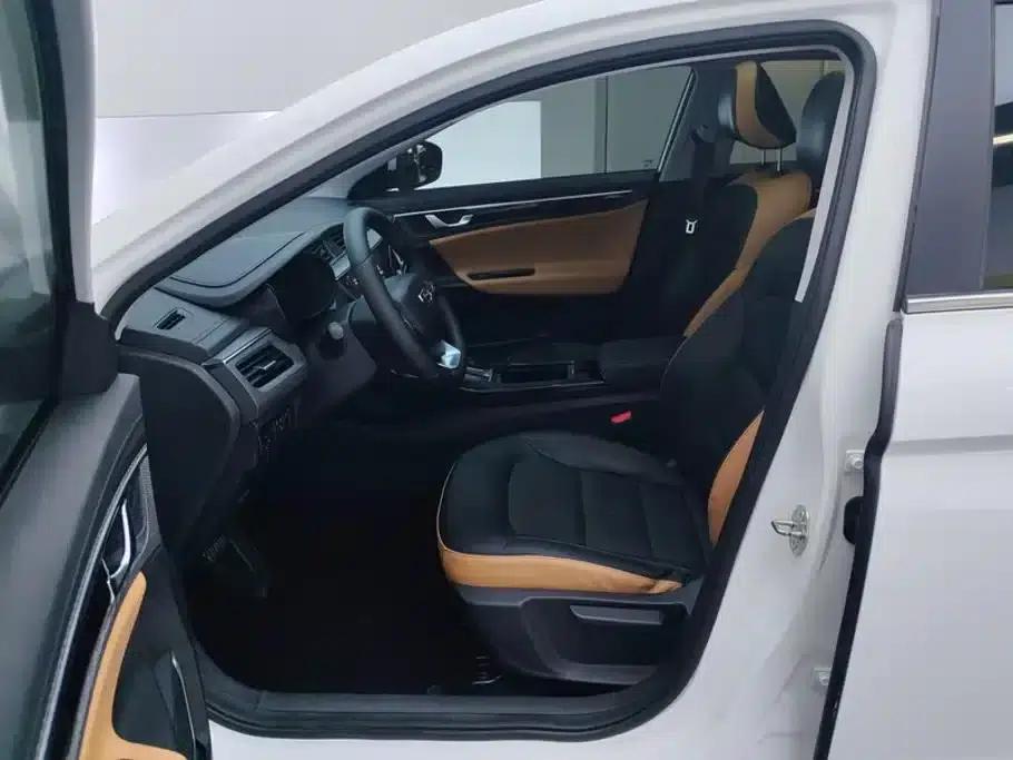 Geely Emgrand GL 2020 1.4T CVT Luxury Edition — миниатюра 9