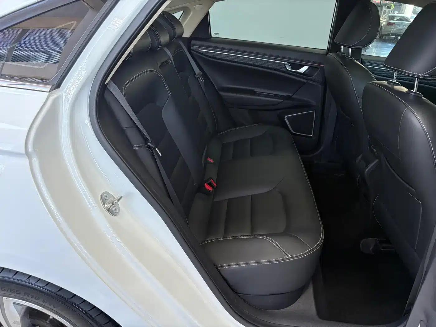 Geely Emgrand GL 2018 1.8L DCT Elite Intelligent Connected Edition — миниатюра 10