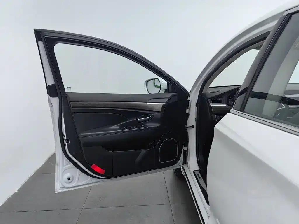 Geely Borui 2017 2.4L Premium Edition — миниатюра 8