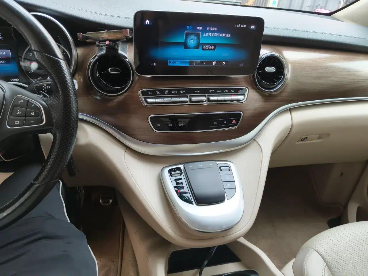 Mercedes-Benz V-Class 2021 V 260 L Long Wheelbase Prestige Edition — миниатюра 13