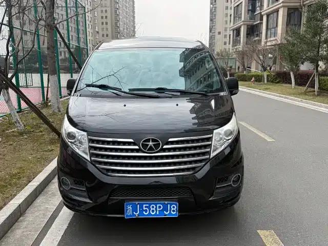 Refine M5 2014 Colorful Travel 2.0T Gasoline Manual Business Edition