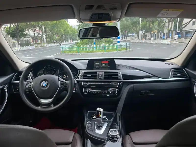 BMW 3 Series 2018 320Li Fashion Edition — миниатюра 14