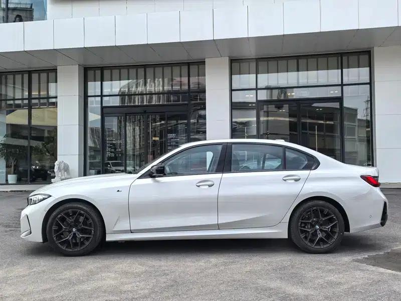 2025 BMW 3 Series 330Li M Sport Shadow Edition — миниатюра 3