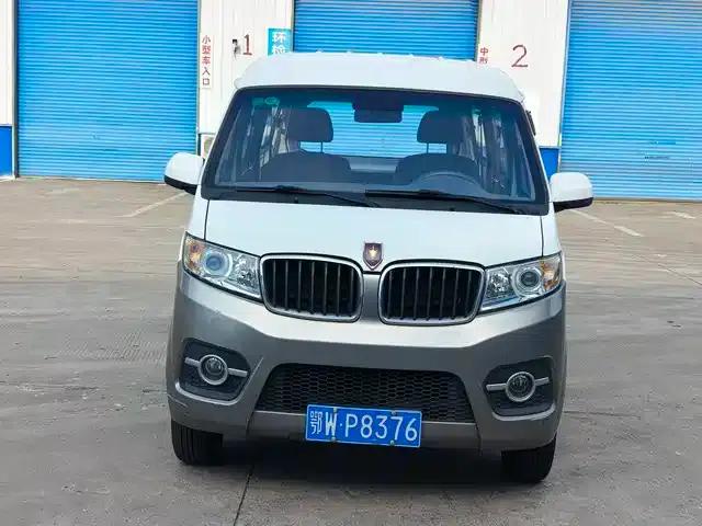 Xiaohaishi X30 2023 1.5L Business Passenger Van, 5/6/7 Seats, Central Air Conditioning Version SWC15M