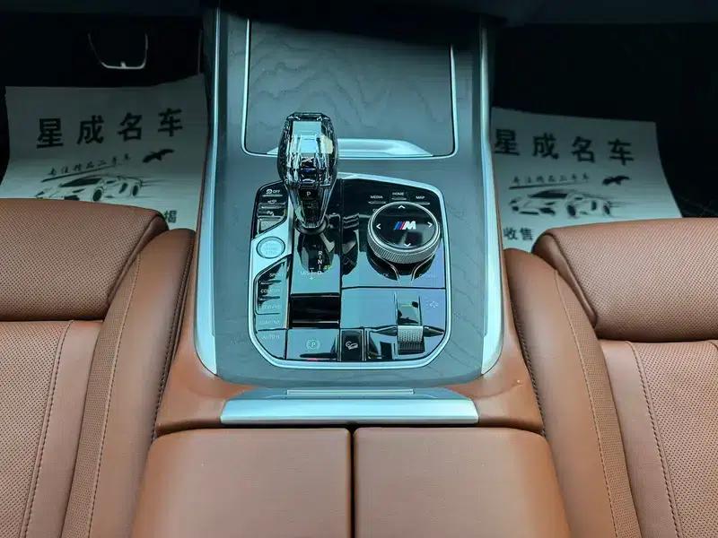 BMW X7 2021 xDrive40i M Sport Package — миниатюра 16
