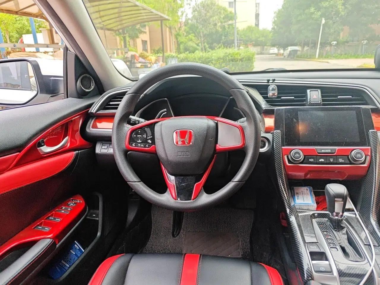 Honda Civic 2016 220TURBO CVT Luxury Edition — миниатюра 10