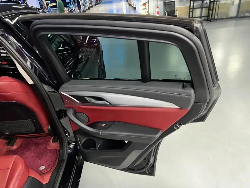 2022 BMW X4 xDrive 30i M Sport Shadow Edition — миниатюра 7