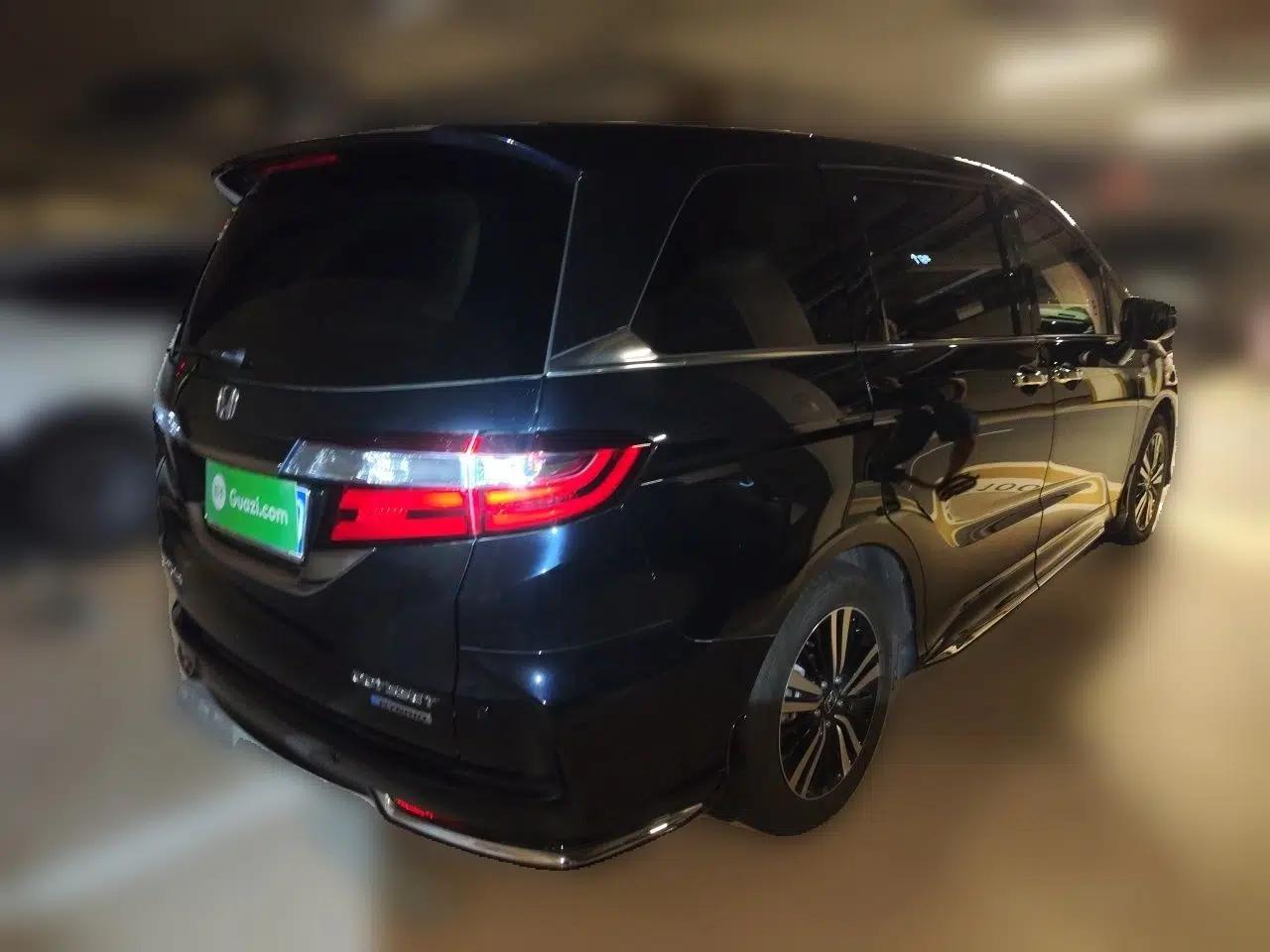 Honda Odyssey 2021 2.0L Rui·Luxury Edition — миниатюра 6
