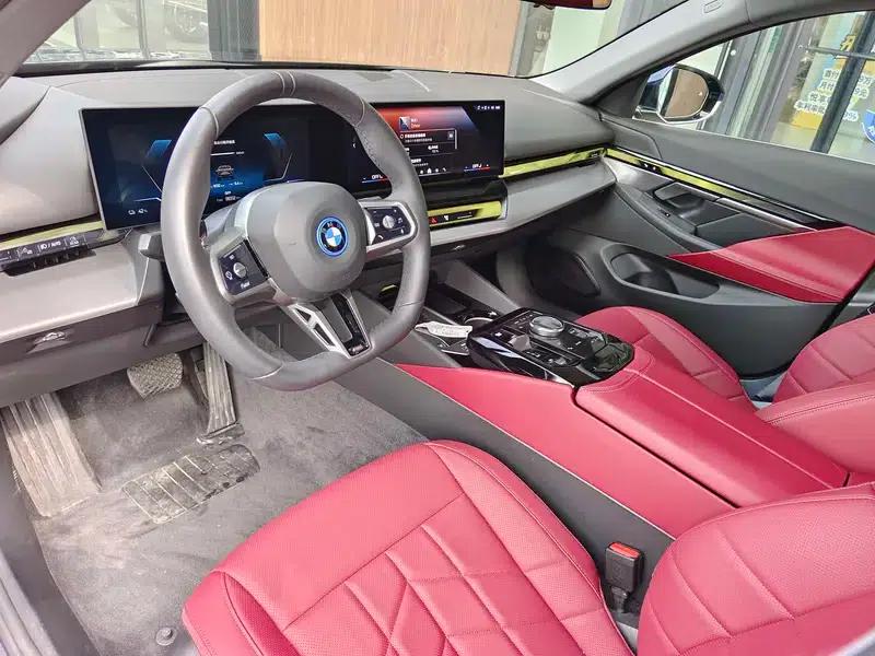 BMW i5 2025 eDrive35L Luxury Package — миниатюра 20